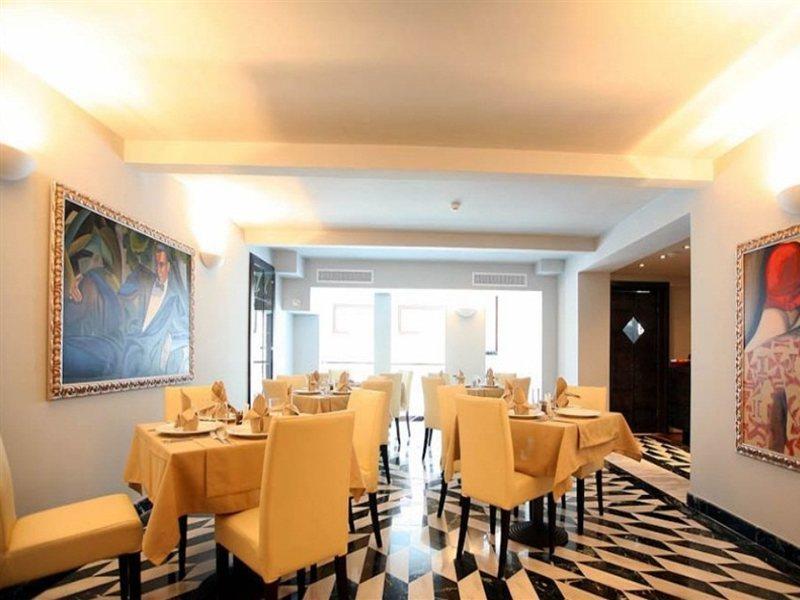 Vigo Hotel Ploiesti Exterior photo